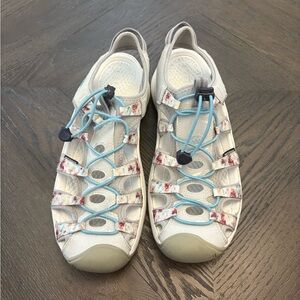 Keen Astoria West Waterproof Outdoor Sandals Gray Tie Dye Closed Toe Size 10.5